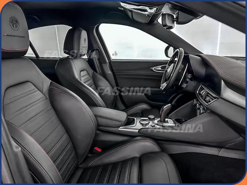 Alfa Romeo Giulia usata a Milano (14)