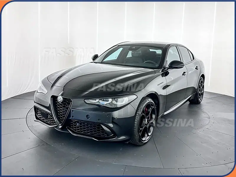 Alfa Romeo Giulia usata a Milano (3)