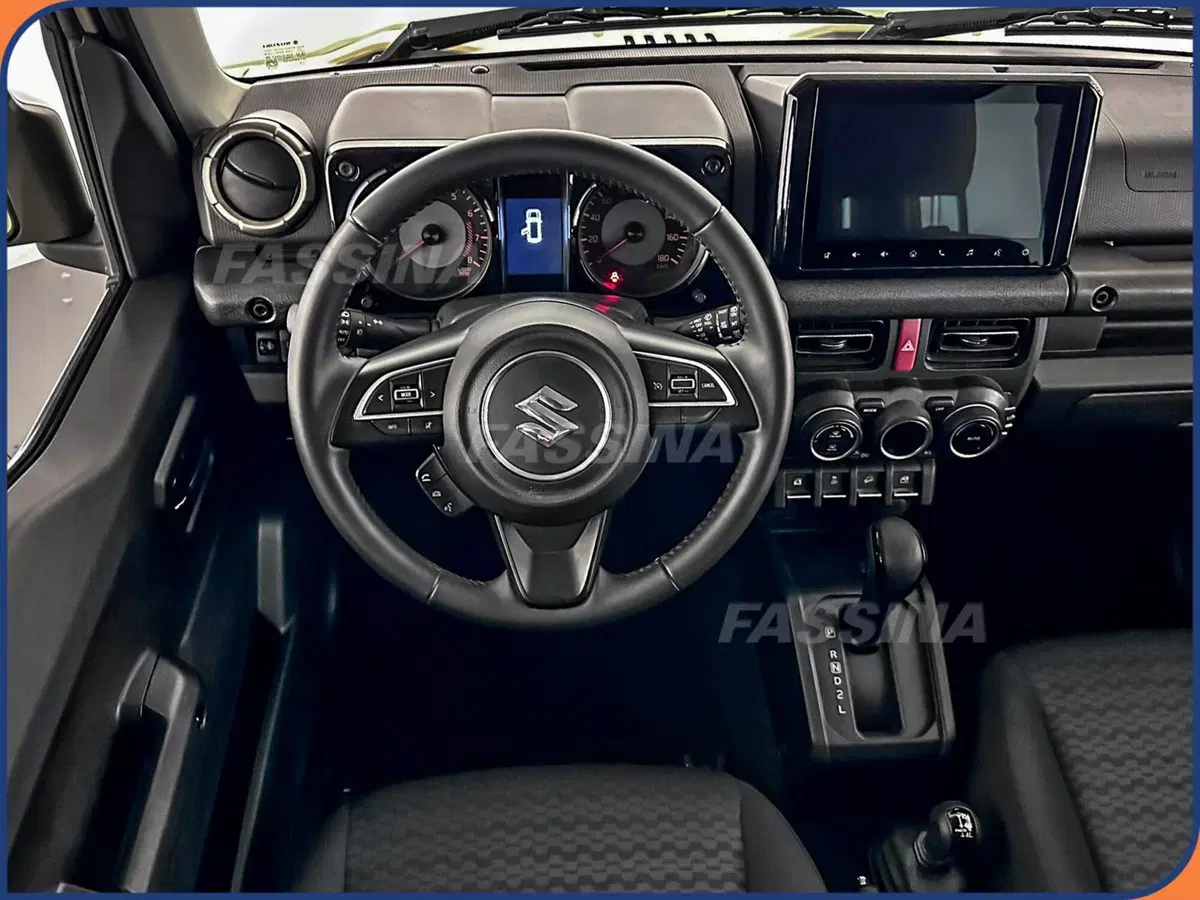 Suzuki Jimny nuova a Milano (10)