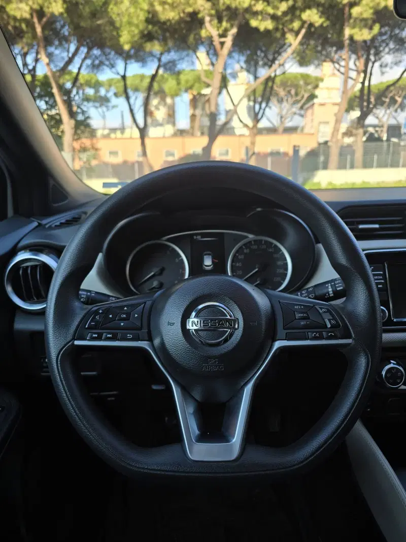 Nissan Micra usata a Massa-Carrara (13)