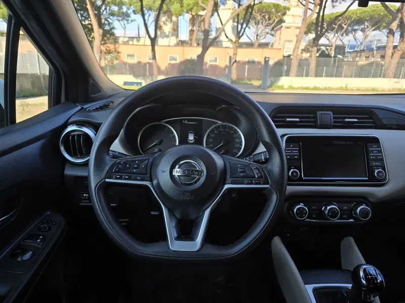 Nissan Micra usata a Massa-Carrara (18)