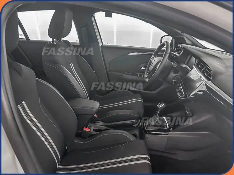 Opel Corsa usata a Milano (13)