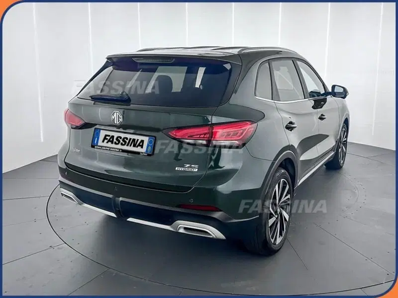 Mg ZS EV usata a Milano (6)