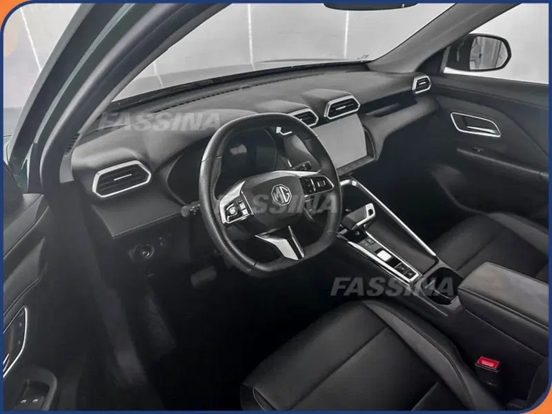 Mg ZS EV usata a Milano (9)
