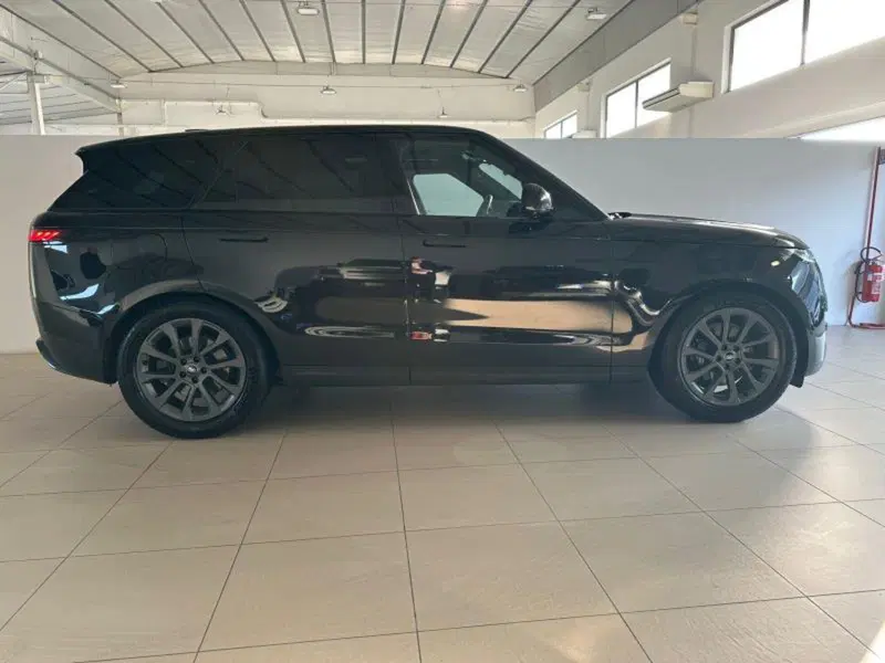 Land Rover Range Rover Sport usata a Venezia (10)