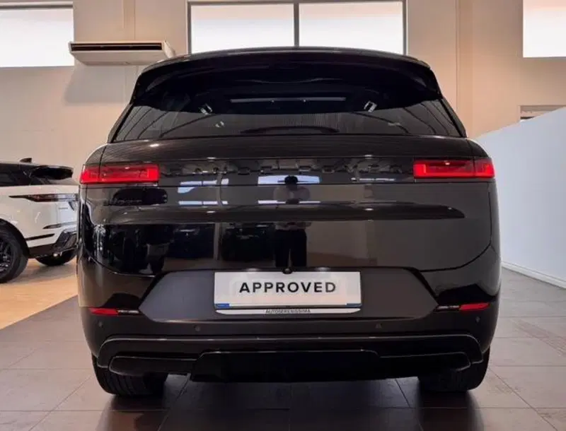 Land Rover Range Rover Sport usata a Venezia (17)