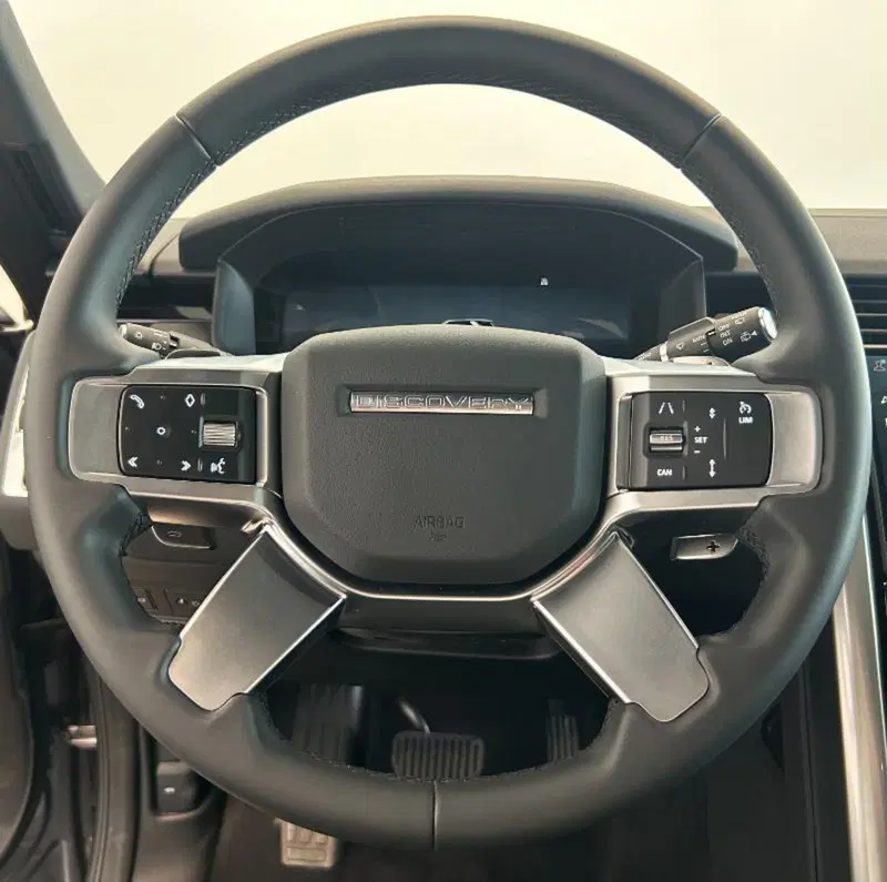 Land Rover Discovery usata a Venezia (9)