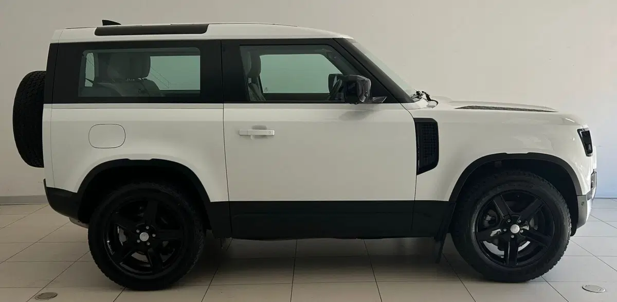 Land Rover Defender usata a Ferrara (6)