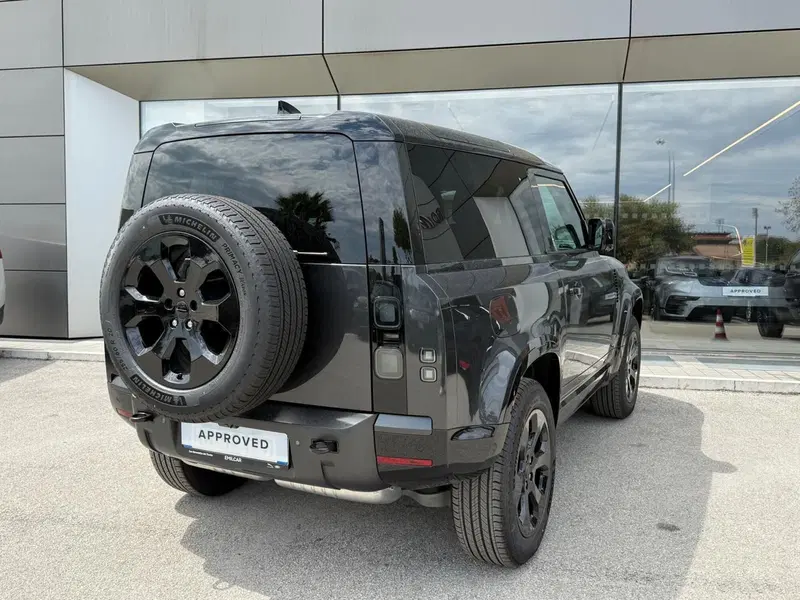 Land Rover Defender usata a Ascoli Piceno (2)