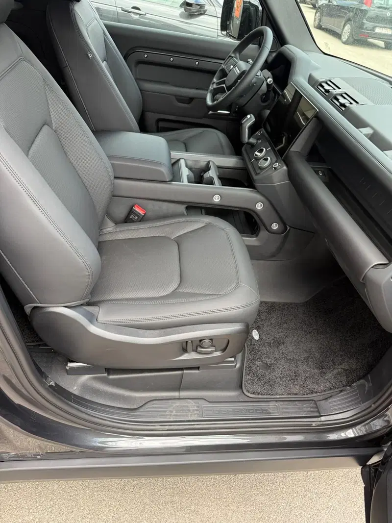 Land Rover Defender usata a Ascoli Piceno (3)