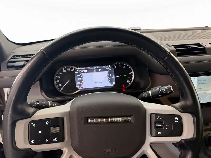Land Rover Defender usata a Modena (10)