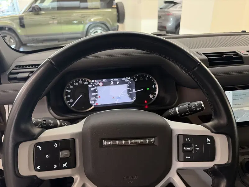 Land Rover Defender usata a Modena (16)