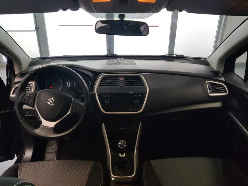 Suzuki S-Cross usata a Arezzo (11)