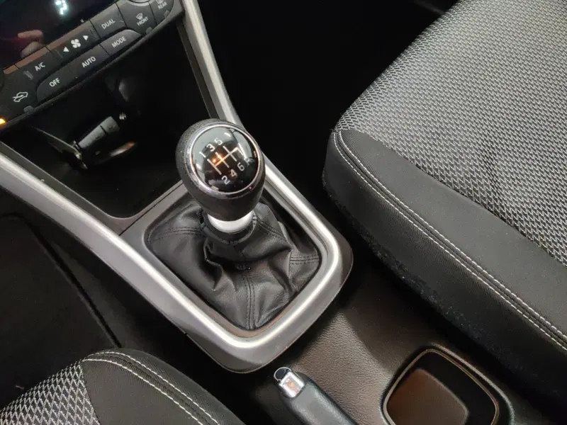 Suzuki S-Cross usata a Arezzo (18)