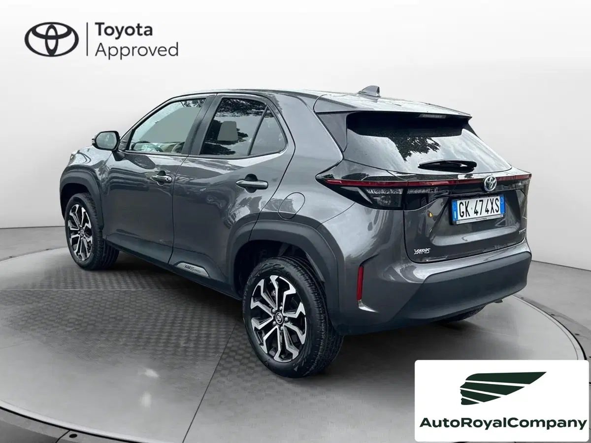 Toyota Yaris Cross usata a Roma (12)