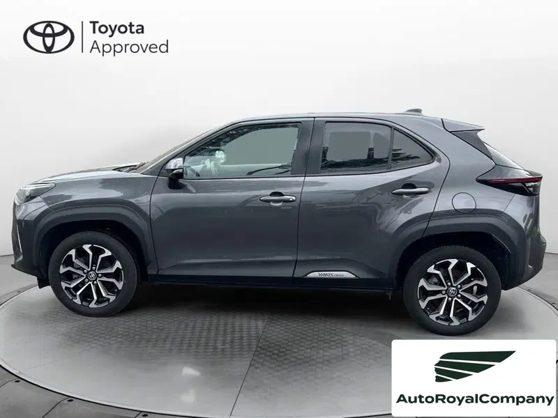 Toyota Yaris Cross usata a Roma (12)