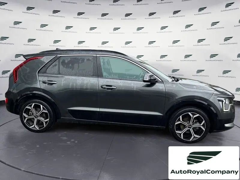 Kia Niro usata a Roma (8)