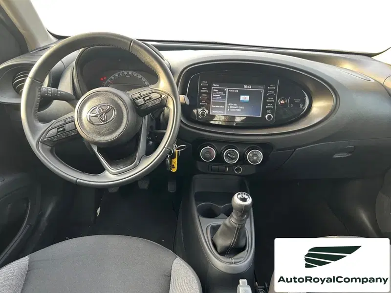 Toyota Aygo X usata a Roma (4)