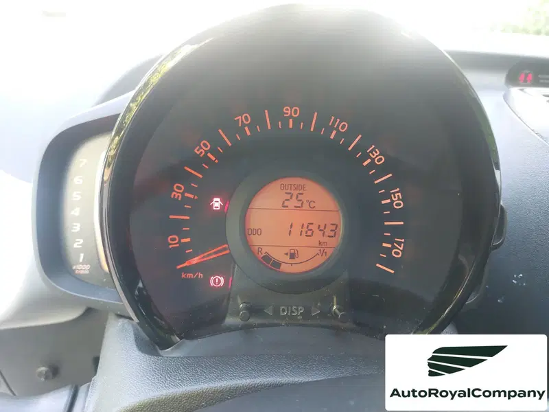 Toyota Aygo usata a Roma (12)