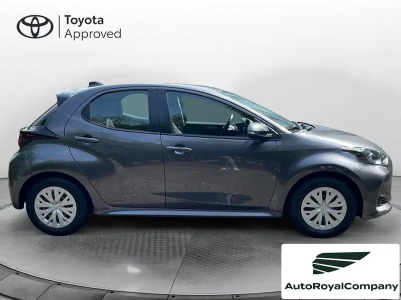 Toyota Yaris usata a Roma (7)