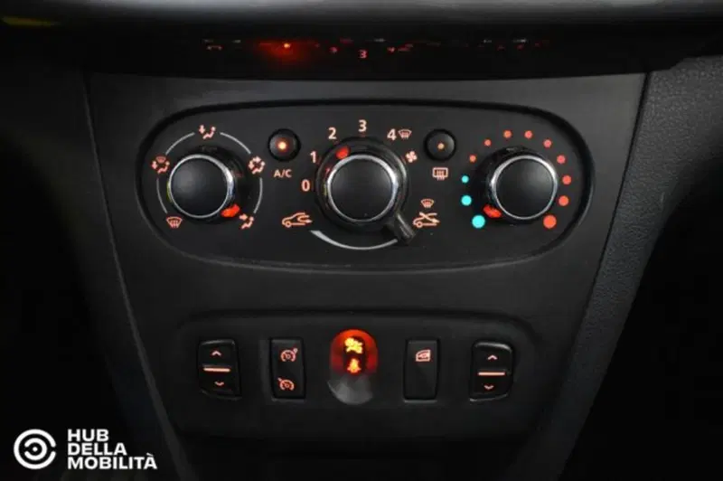 Dacia Sandero usata a Perugia (13)