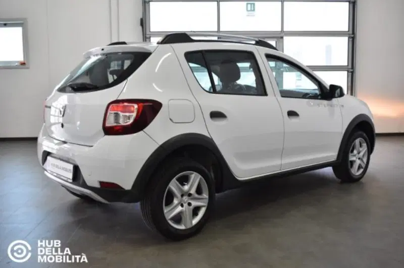 Dacia Sandero usata a Perugia (4)