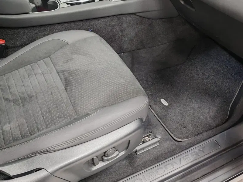 Land Rover Discovery Sport usata a Novara (12)