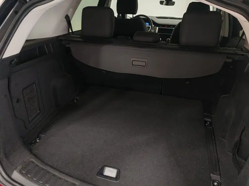 Land Rover Discovery Sport usata a Novara (20)