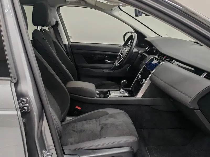 Land Rover Discovery Sport usata a Novara (4)