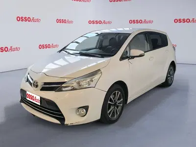 Toyota Verso 1.6 D-4D 7 posti del 2014 usata a Udine