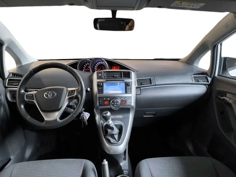 Toyota Verso usata a Udine (10)