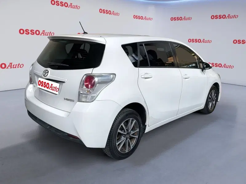 Toyota Verso usata a Udine (3)