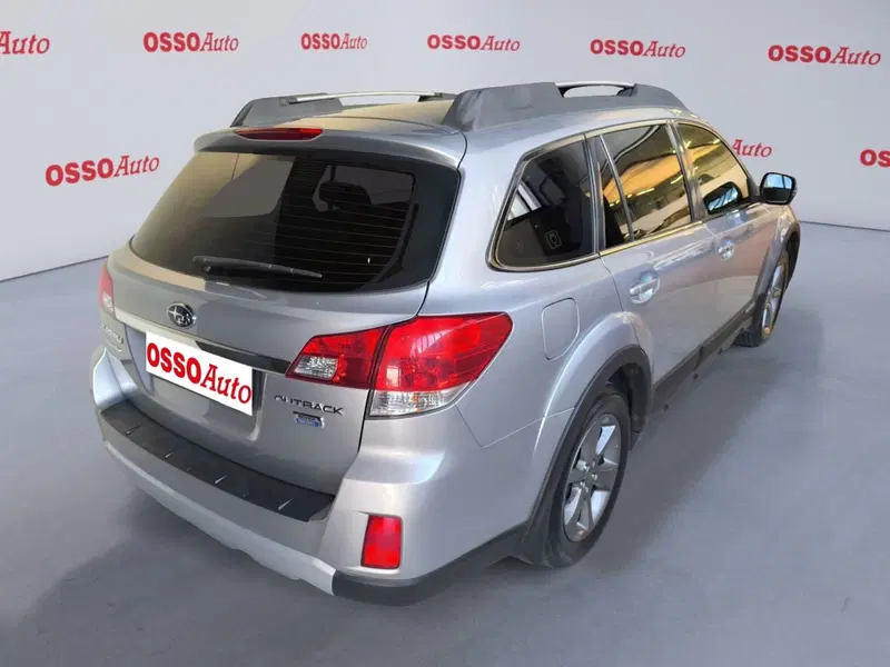Subaru Outback usata a Udine (3)