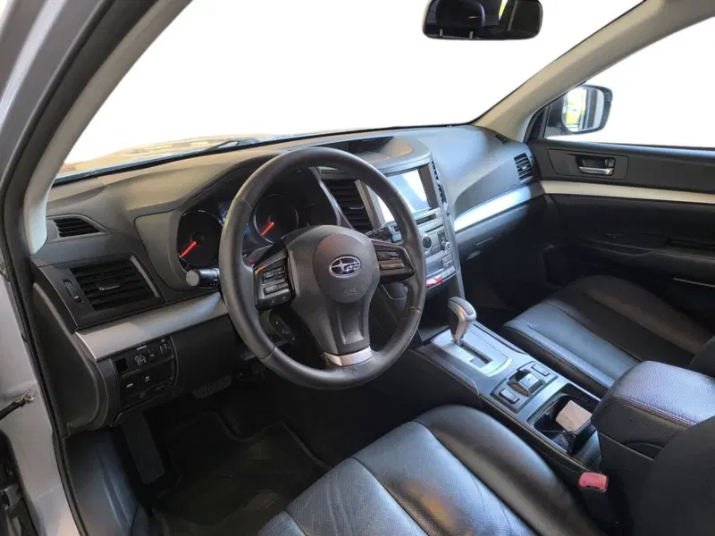Subaru Outback usata a Udine (8)