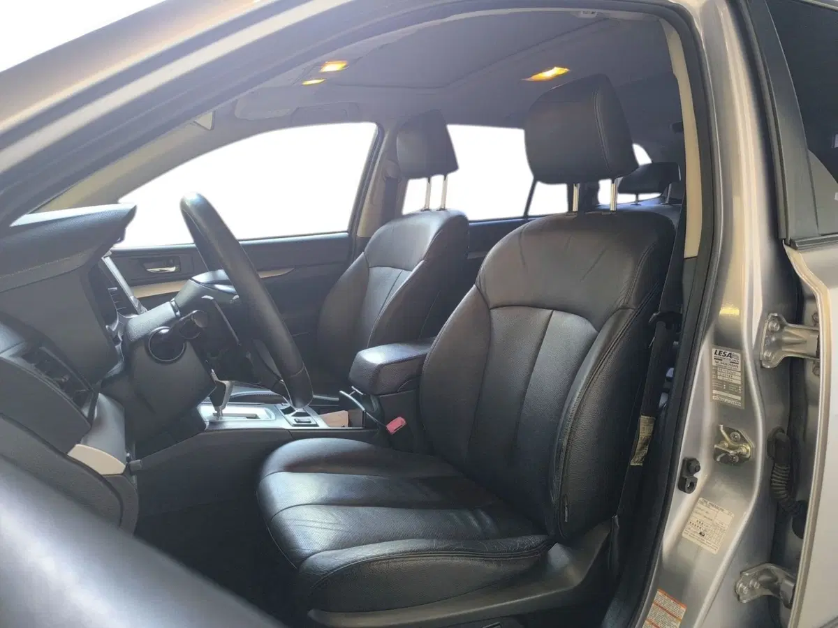 Subaru Outback usata a Udine (9)