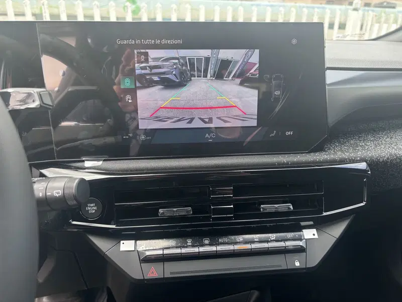 Renault Clio nuova a Ancona (16)