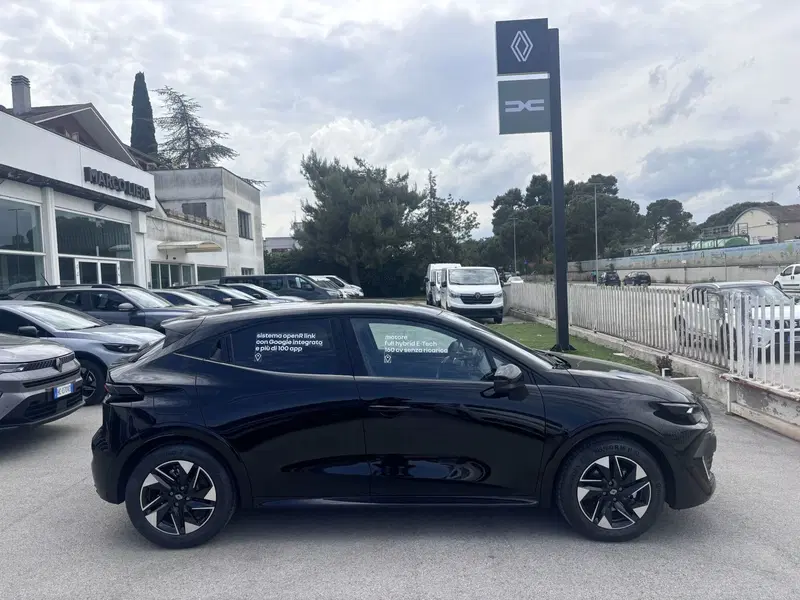 Renault Clio nuova a Ancona (4)