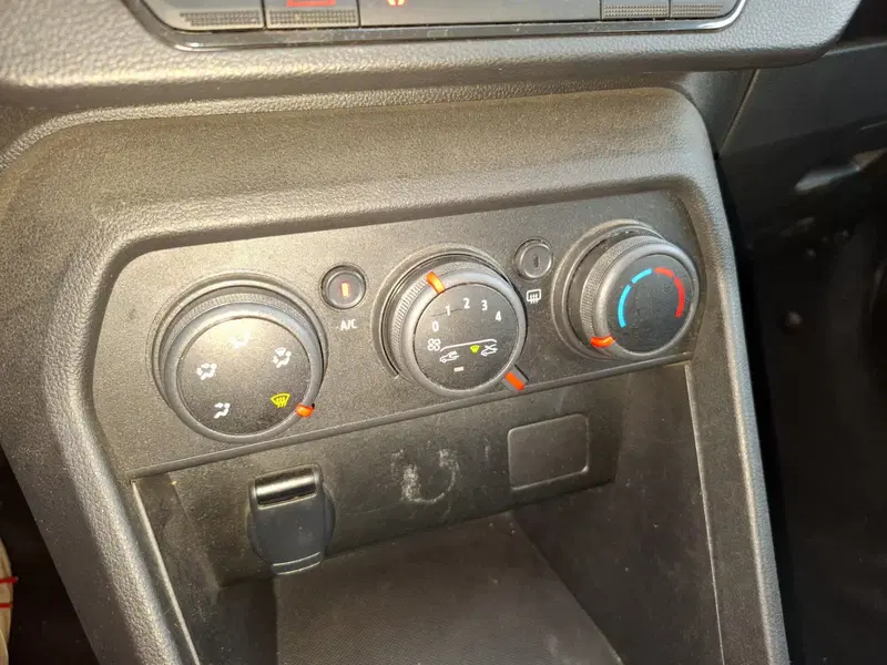 Dacia Sandero usata a Latina (16)
