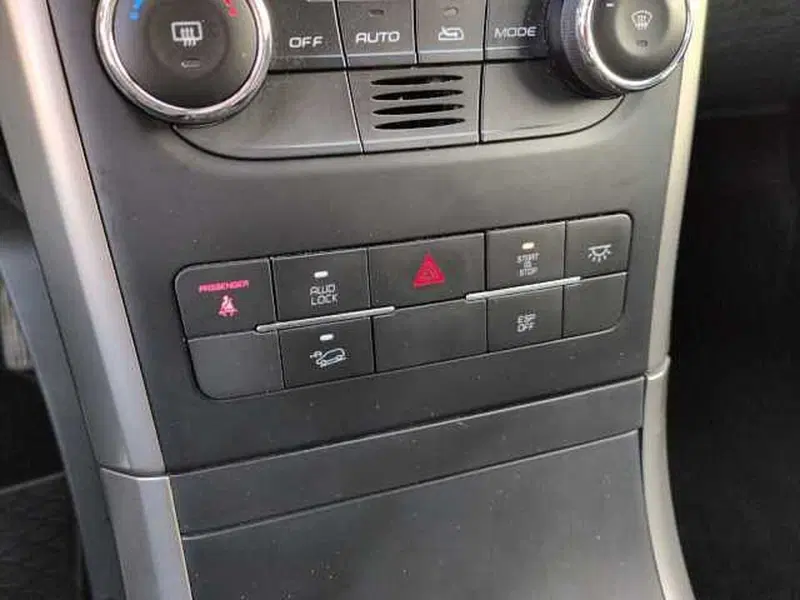 Mahindra XUV500 usata a Treviso (18)