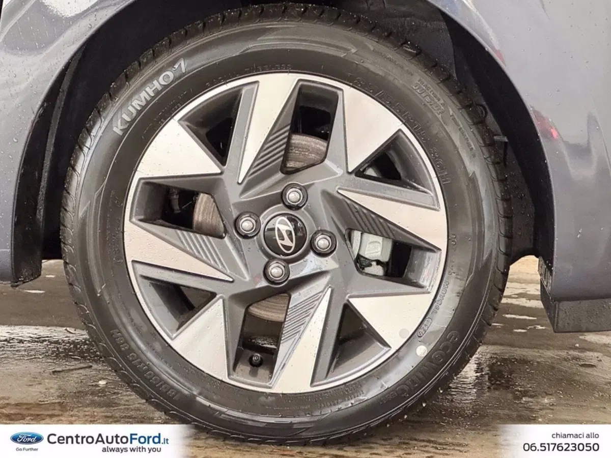 Hyundai i10 nuova a Roma (14)