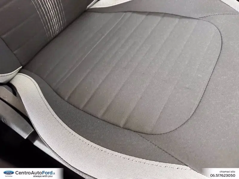Hyundai i10 nuova a Roma (8)