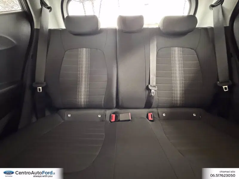 Hyundai i10 nuova a Roma (9)