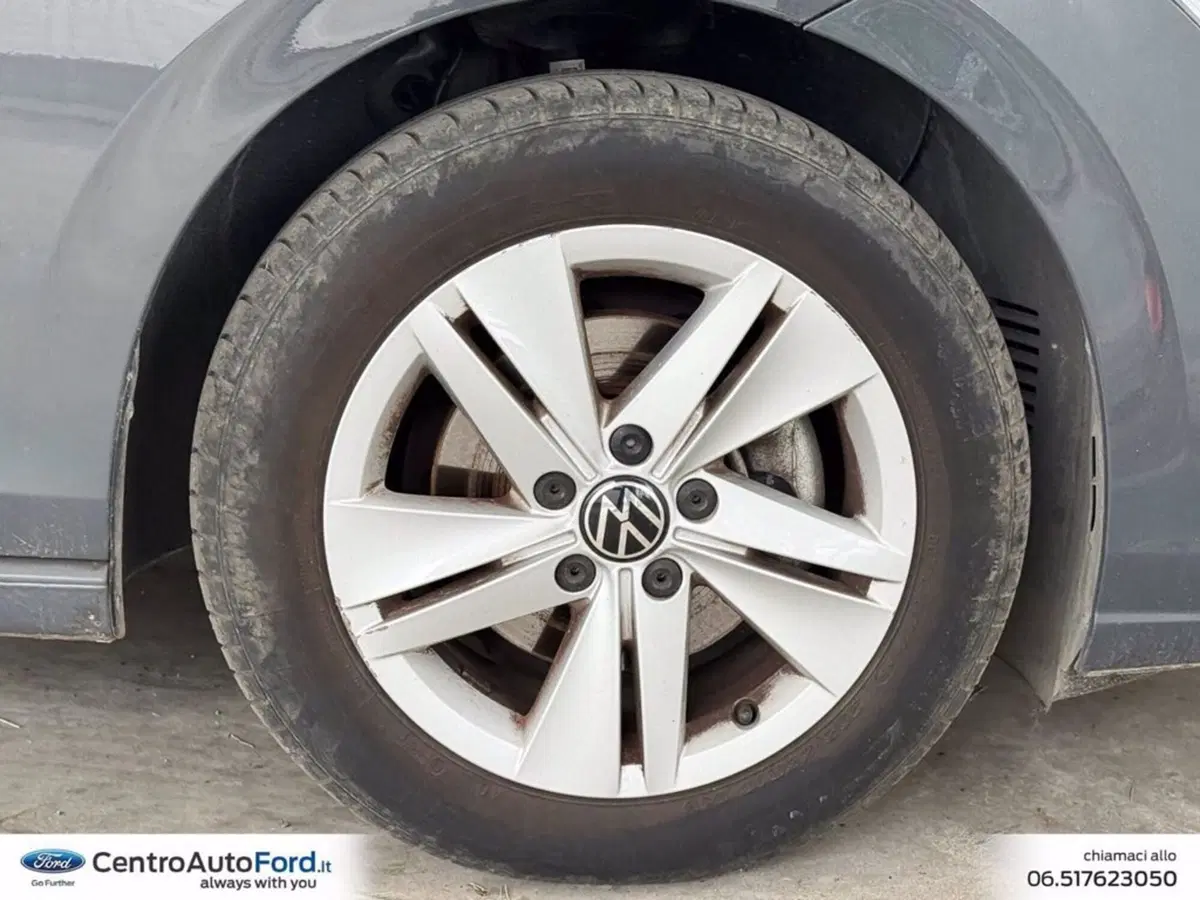 Volkswagen Golf usata a Roma (13)