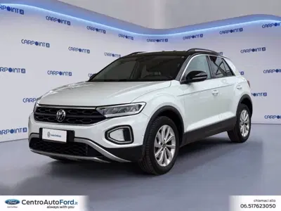 Volkswagen T-Roc 1.5 tsi Life del 2023 usata a Albano Laziale