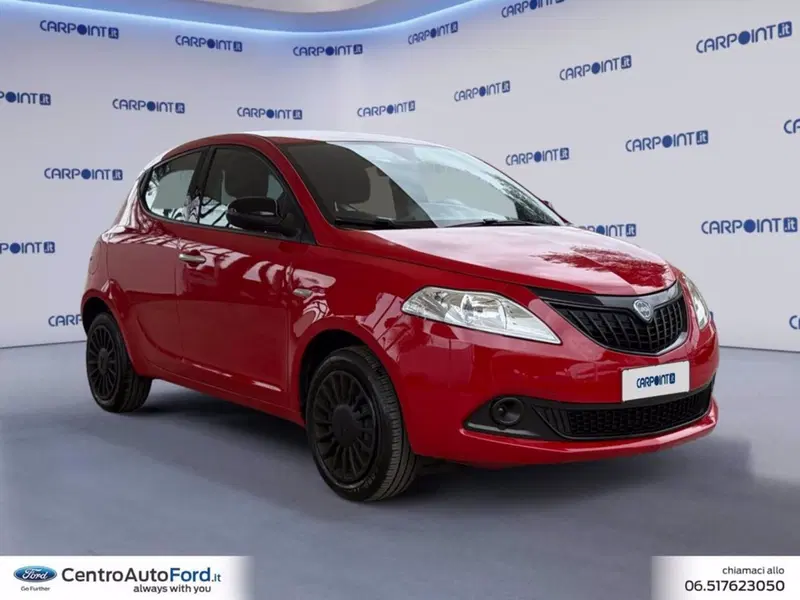 Lancia Ypsilon usata a Roma (7)