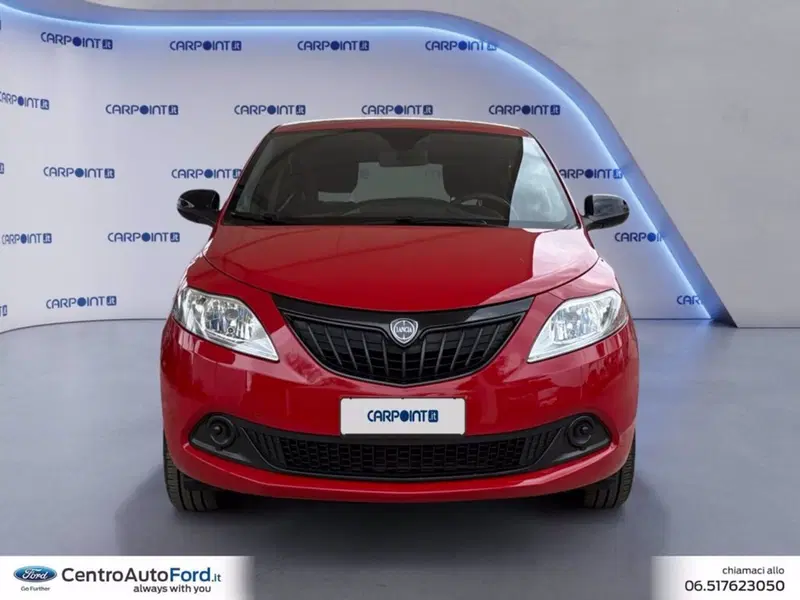 Lancia Ypsilon usata a Roma (8)
