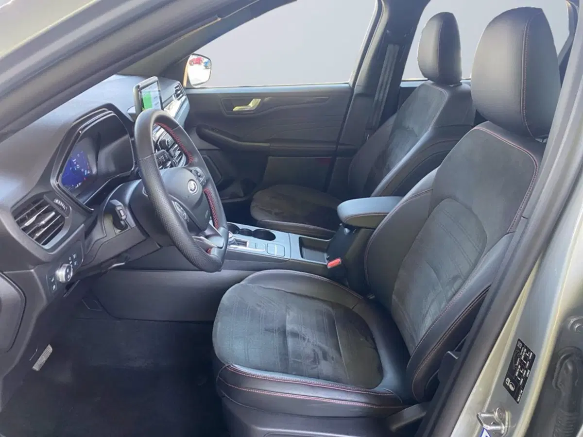 Ford Kuga usata a Milano (9)
