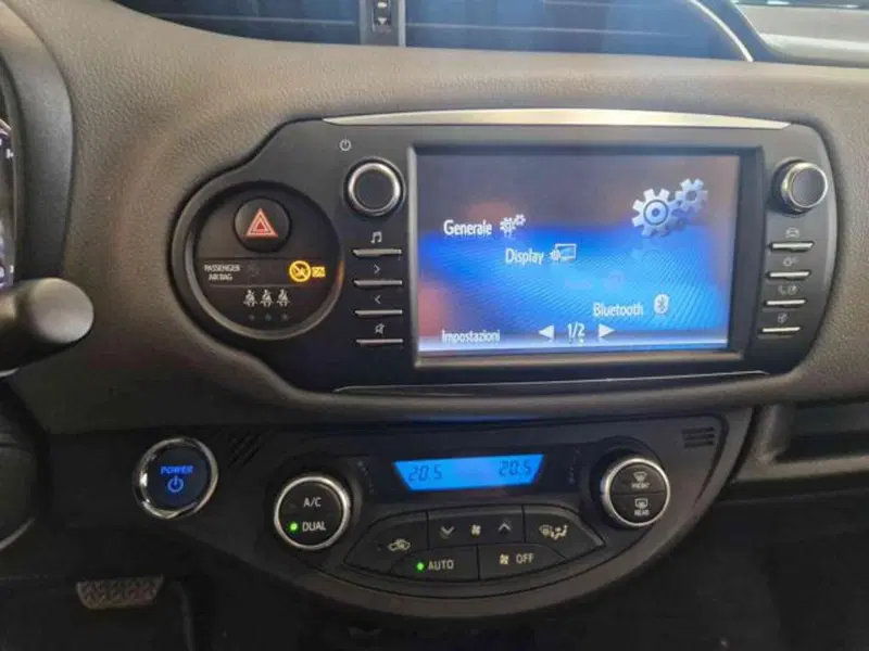 Toyota Yaris Cross usata a Bologna (11)