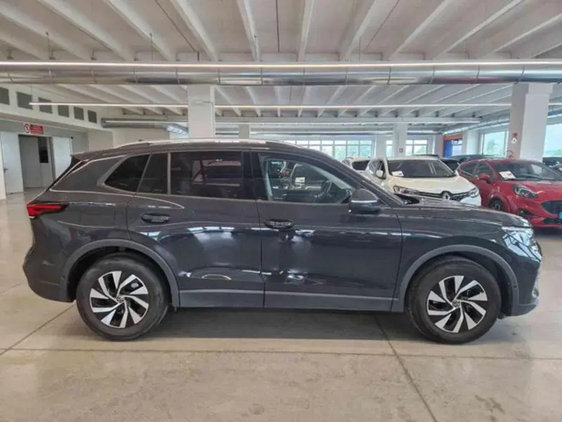 Volkswagen Tiguan usata a Bologna (4)