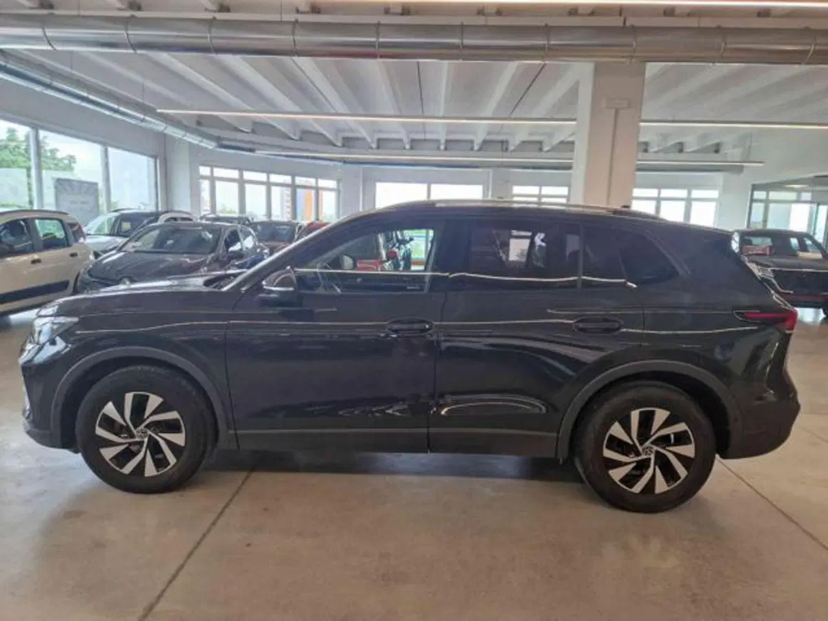 Volkswagen Tiguan usata a Bologna (7)